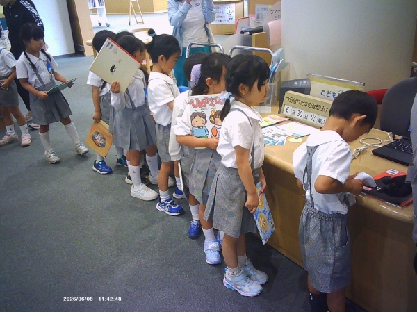 【報告】市立 『ワカマツ幼稚園 図書館見学会』