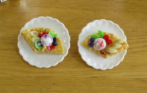 共催事業 ふれあい かふぇ ミニチュアクレープのブローチを完成しよう!~お菓子も食べちゃおう~を開催しました。