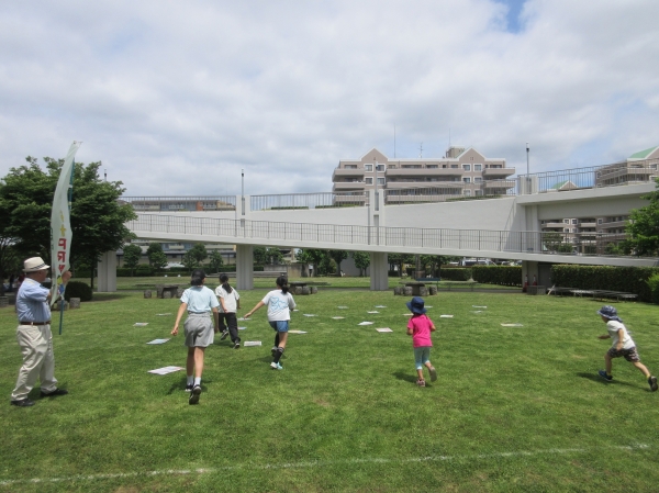 6/6(土)あつまれ!放課後子どもクラブ「大判かるたであそぼう」を開催しました。